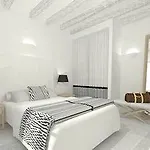 Colours Of Mykonos Luxury Residences & Psarou (Mykonos)