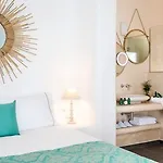 Colours Of Mykonos Luxury Residences & Apart Otel