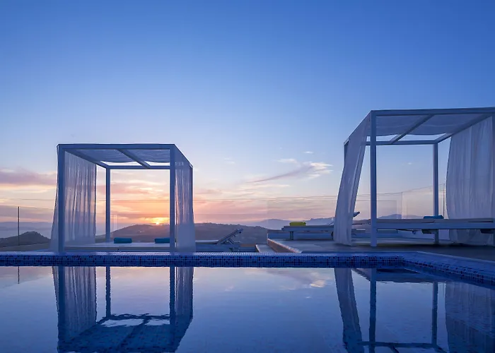 Апарт-отель Colours Of Mykonos Luxury Residences &