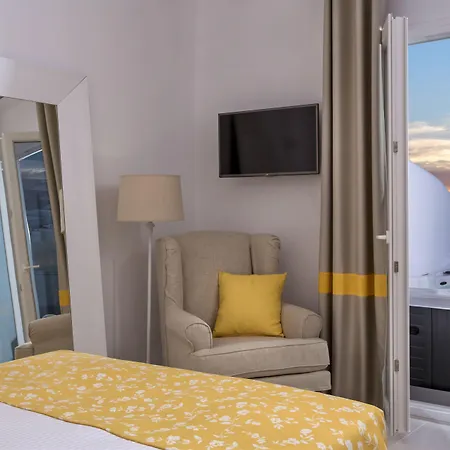 아파트호텔 Colours Of Mykonos Luxury Residences & 4*