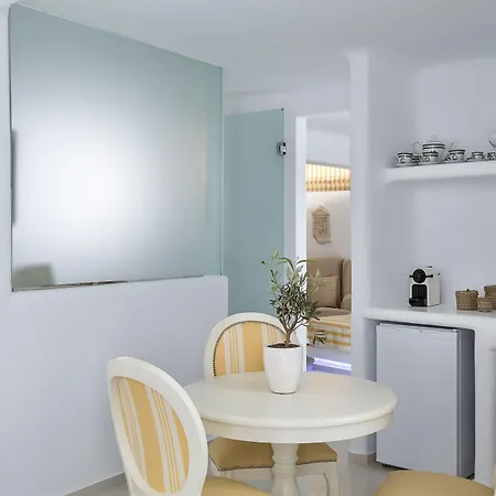 Colours Of Mykonos Luxury Residences & 아파트호텔