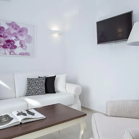 Colours Of Mykonos Luxury Residences & 4* Psarrou